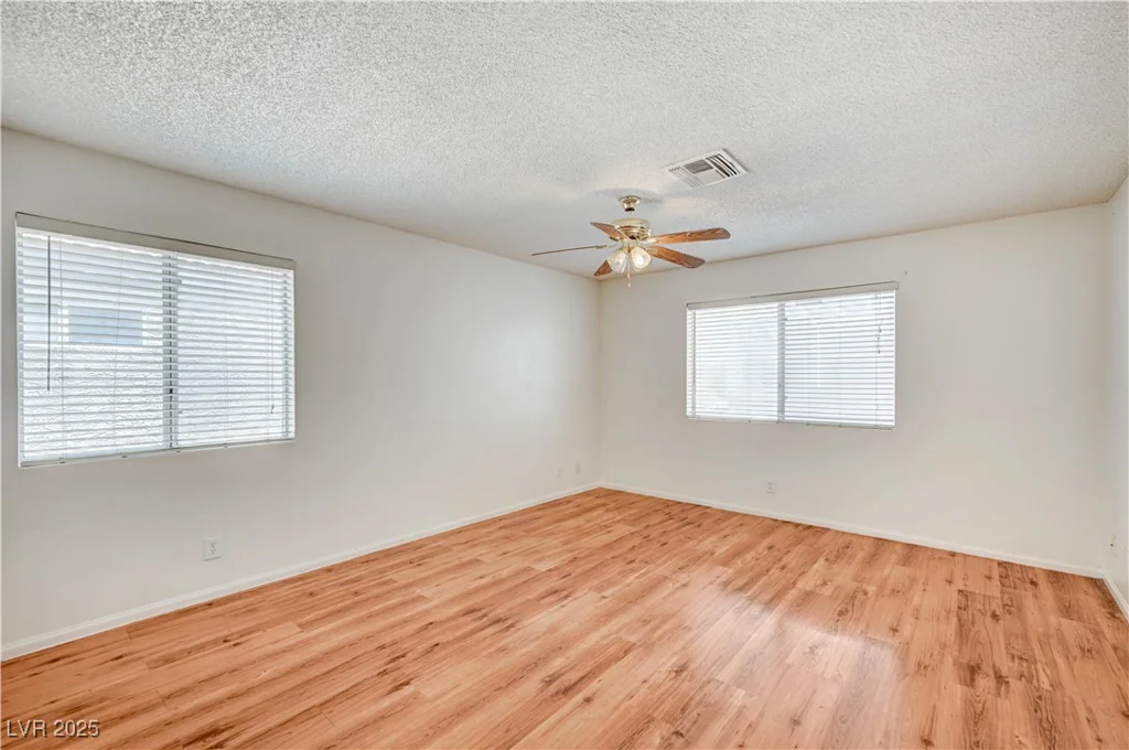 420 Clifton Heights, Las Vegas, NV 89145