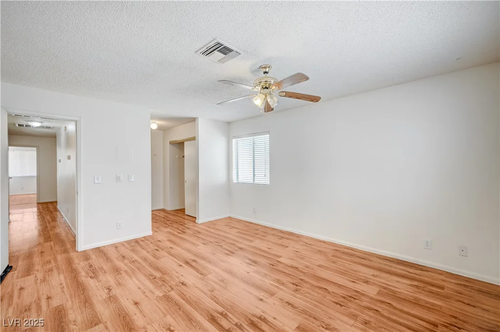420 Clifton Heights, Las Vegas, NV 89145