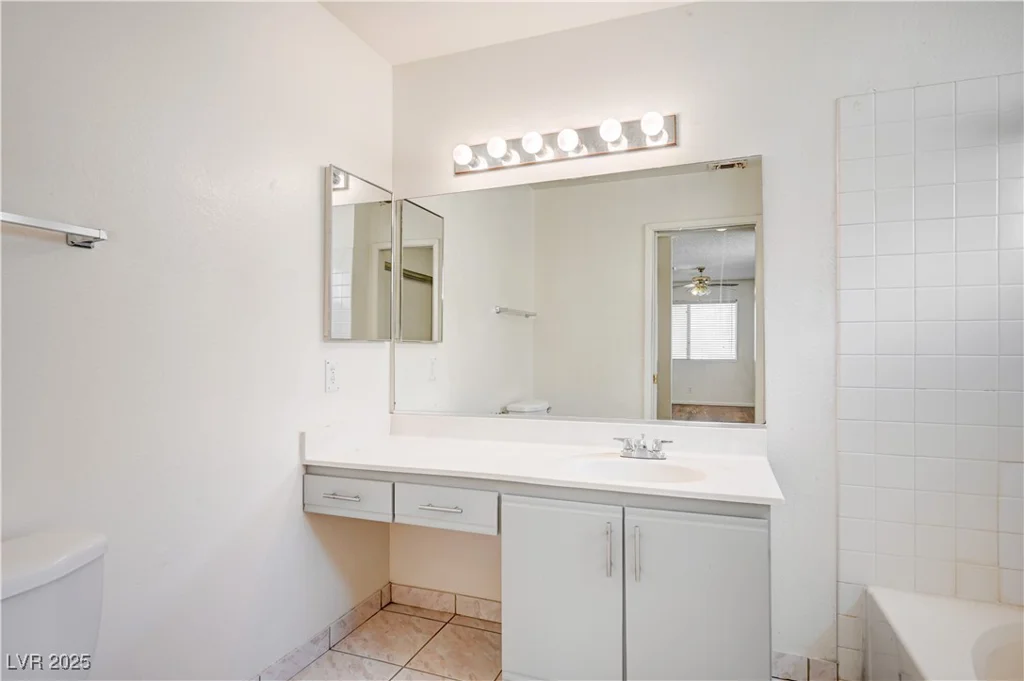 420 Clifton Heights, Las Vegas, NV 89145