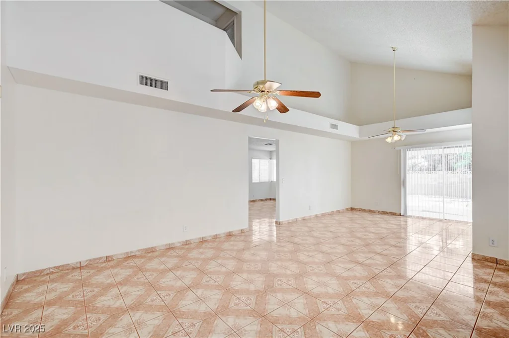 420 Clifton Heights, Las Vegas, NV 89145