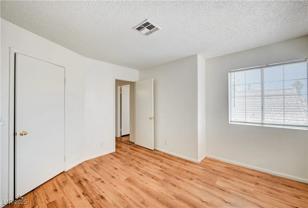 420 Clifton Heights, Las Vegas, NV 89145