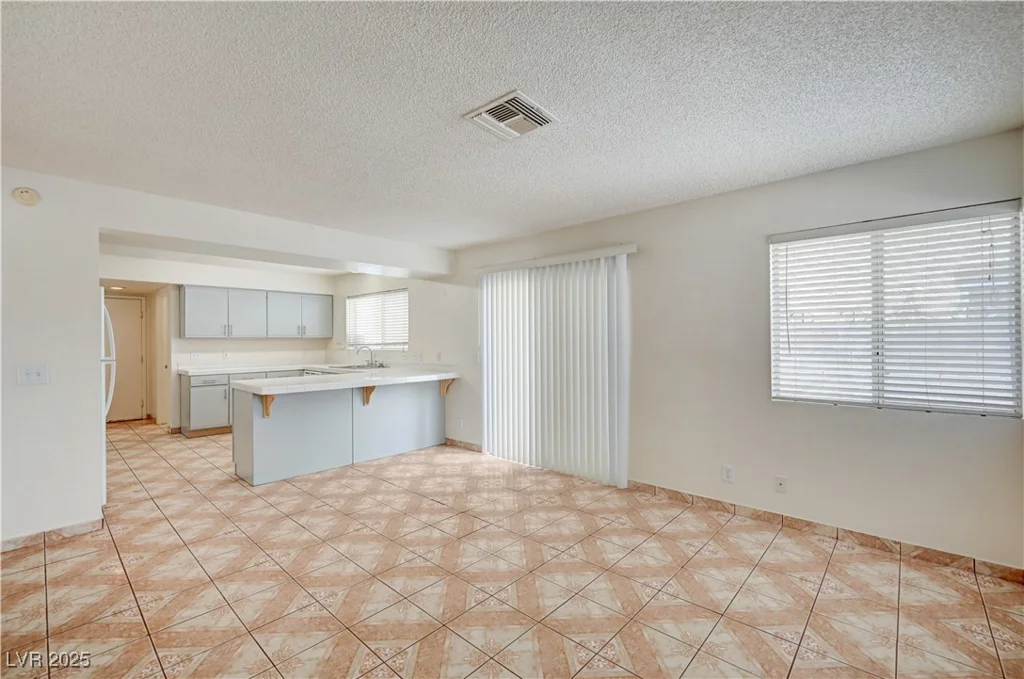 420 Clifton Heights, Las Vegas, NV 89145