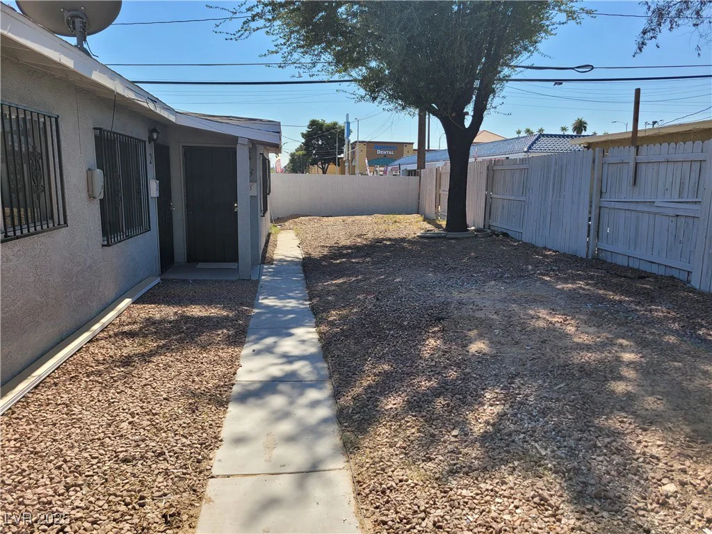 1828 Lewis, Las Vegas, NV 89101