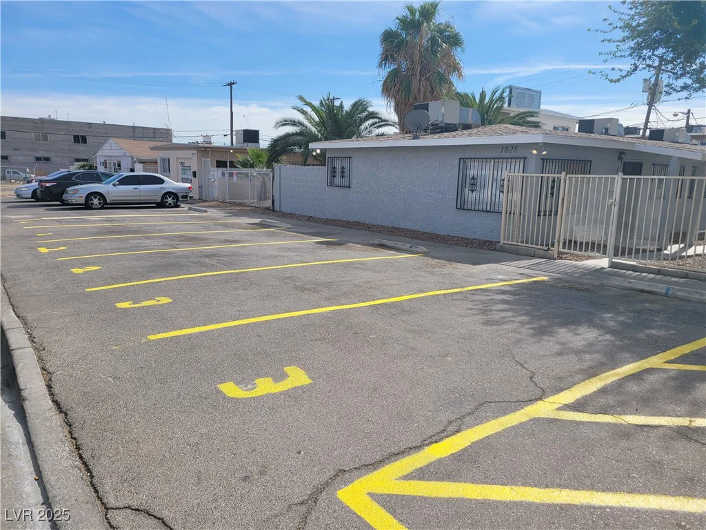 1828 Lewis, Las Vegas, NV 89101