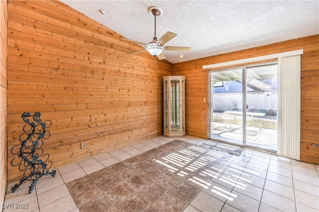 3429 Irv Marcus, Las Vegas, NV 89108