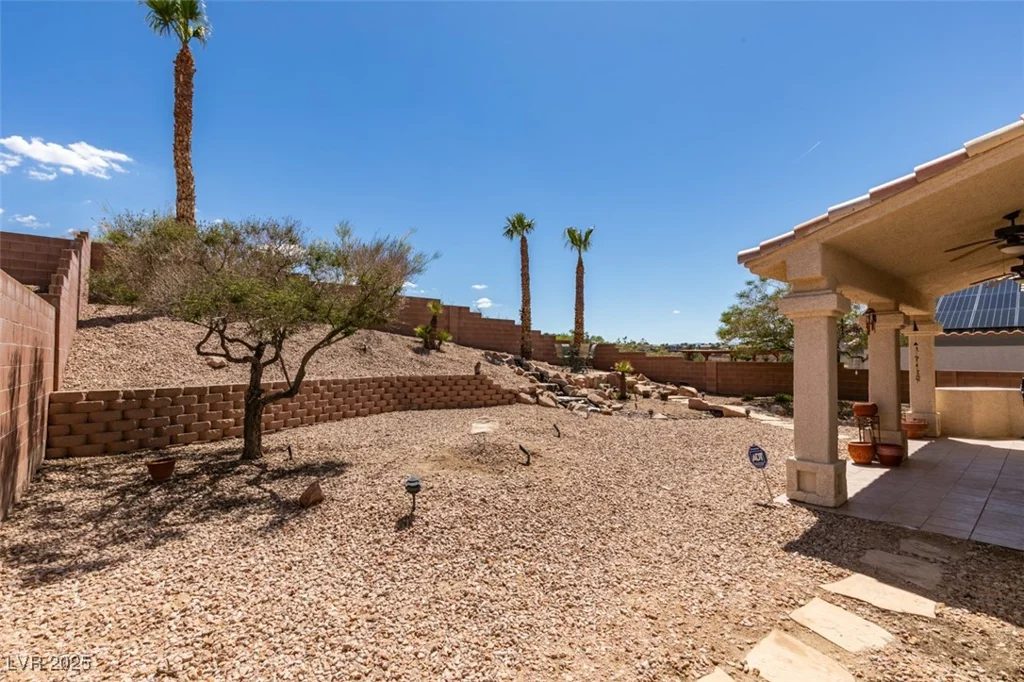 2587 Grizzly Park, Henderson, NV 89052