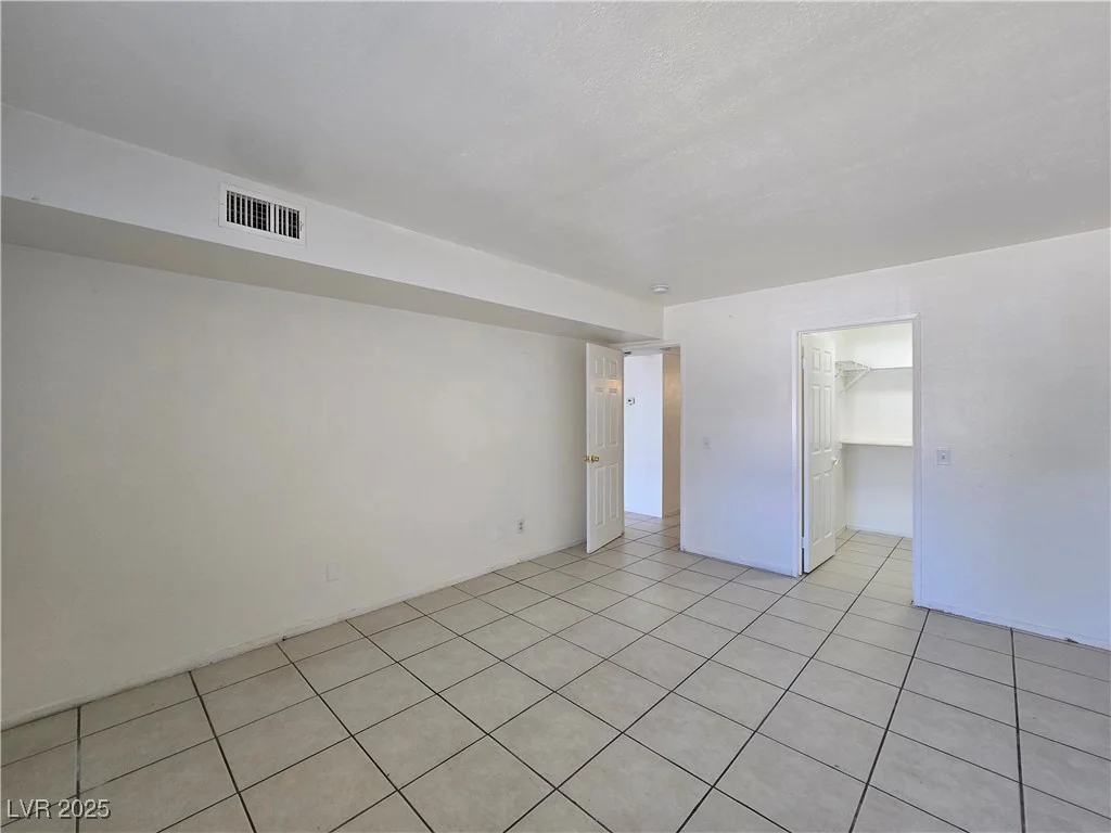1405 Vegas Valley, Las Vegas, NV 89169