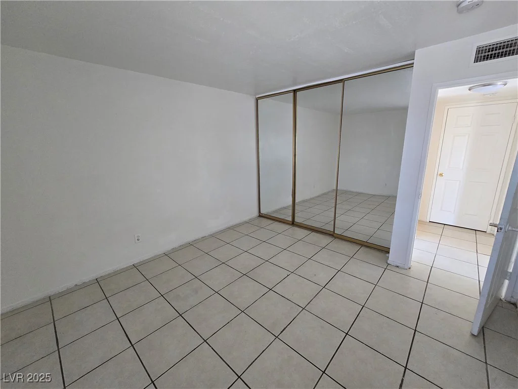 1405 Vegas Valley, Las Vegas, NV 89169