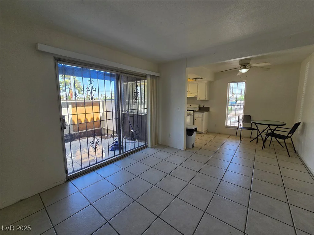 1405 Vegas Valley, Las Vegas, NV 89169
