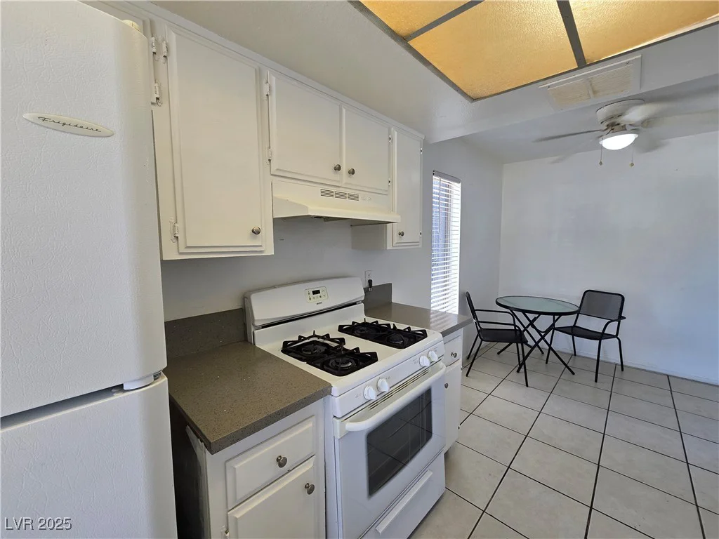 1405 Vegas Valley, Las Vegas, NV 89169