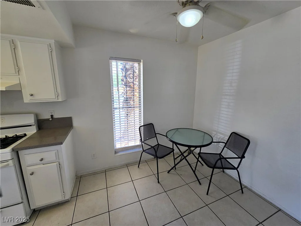 1405 Vegas Valley, Las Vegas, NV 89169