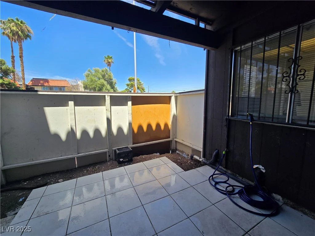1405 Vegas Valley, Las Vegas, NV 89169