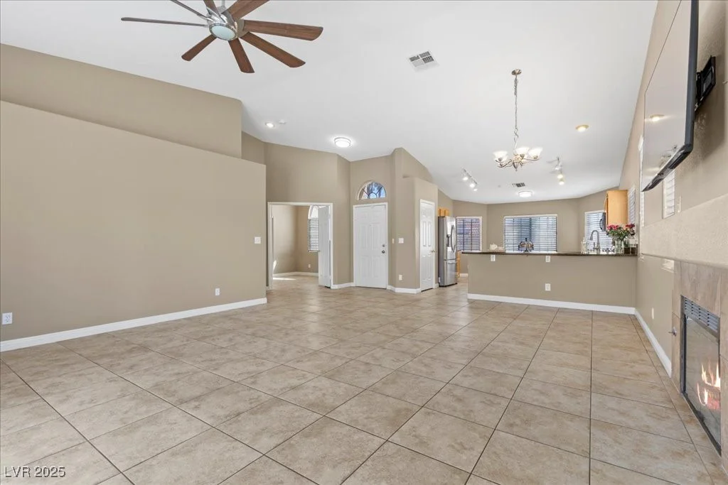 5605 Partridge Bluff, Las Vegas, NV 89130