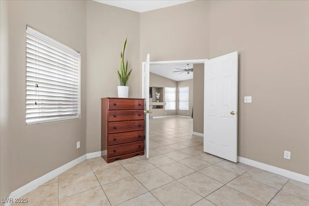 5605 Partridge Bluff, Las Vegas, NV 89130