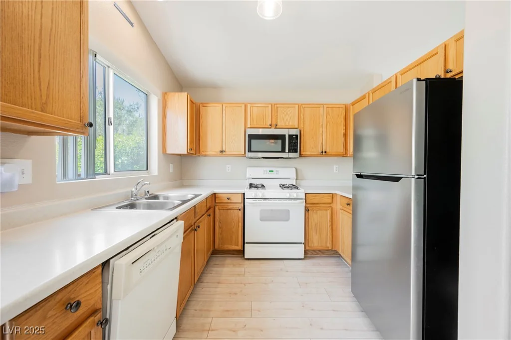6116 Shallow Springs, Las Vegas, NV 89130