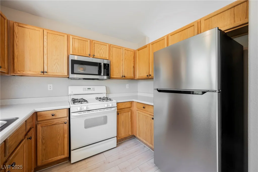 6116 Shallow Springs, Las Vegas, NV 89130
