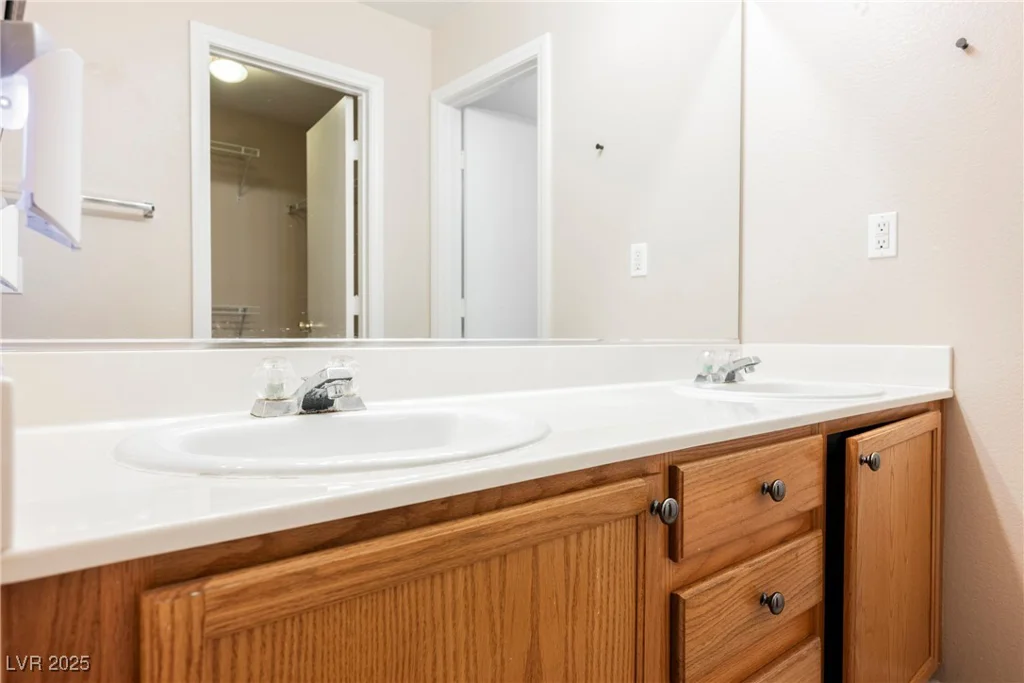 6116 Shallow Springs, Las Vegas, NV 89130