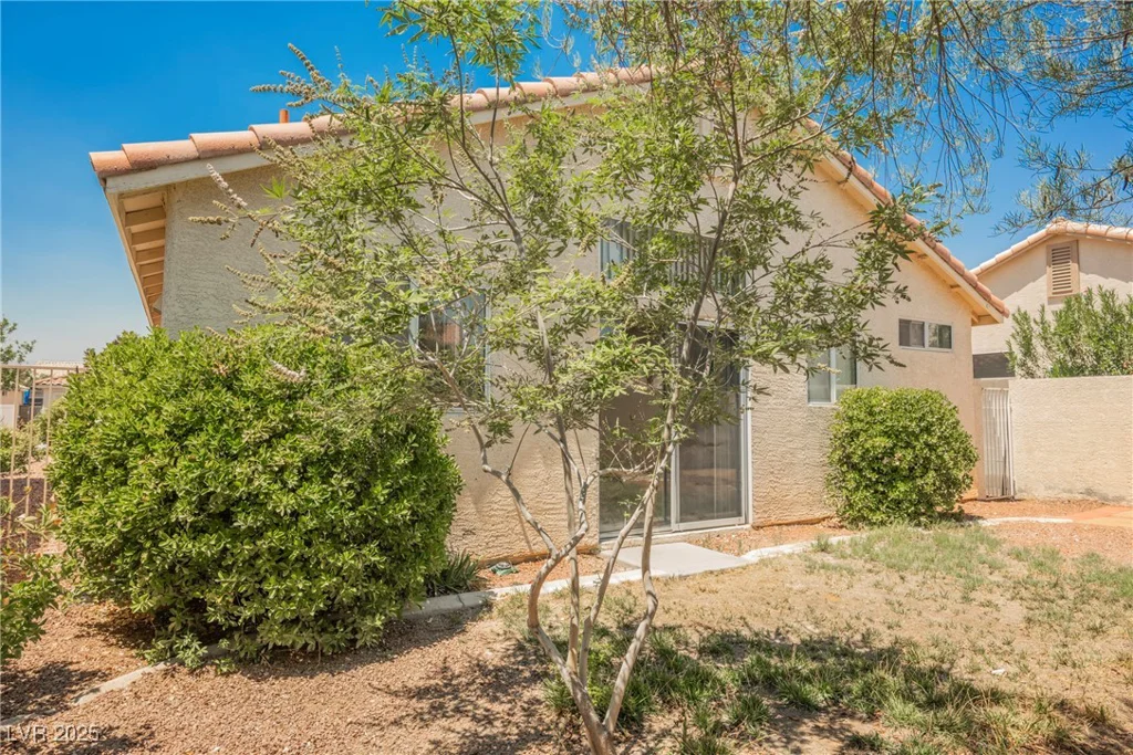 6116 Shallow Springs, Las Vegas, NV 89130