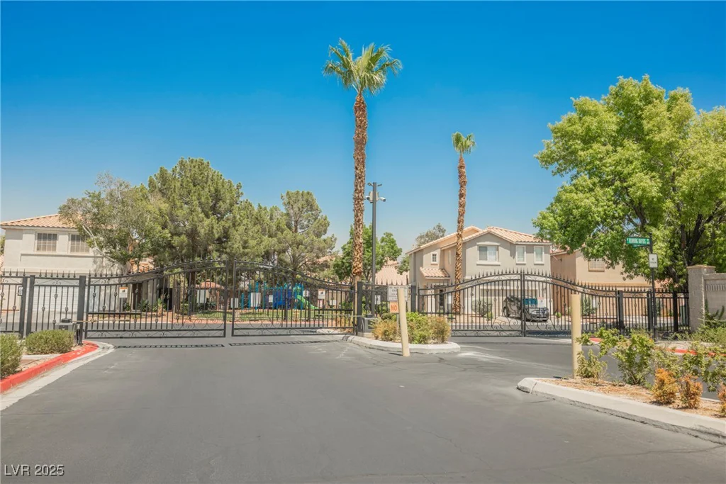 6116 Shallow Springs, Las Vegas, NV 89130