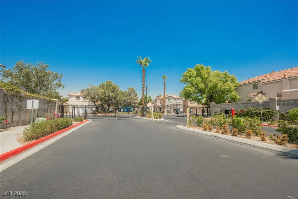 6116 Shallow Springs, Las Vegas, NV 89130