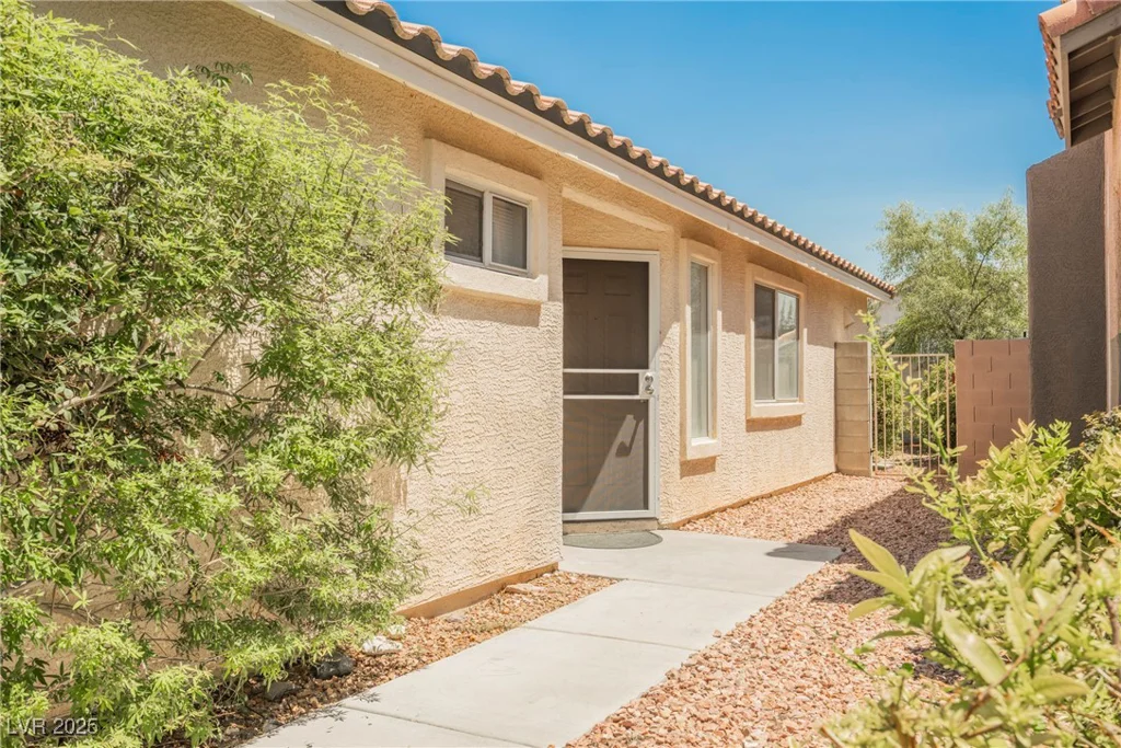 6116 Shallow Springs, Las Vegas, NV 89130