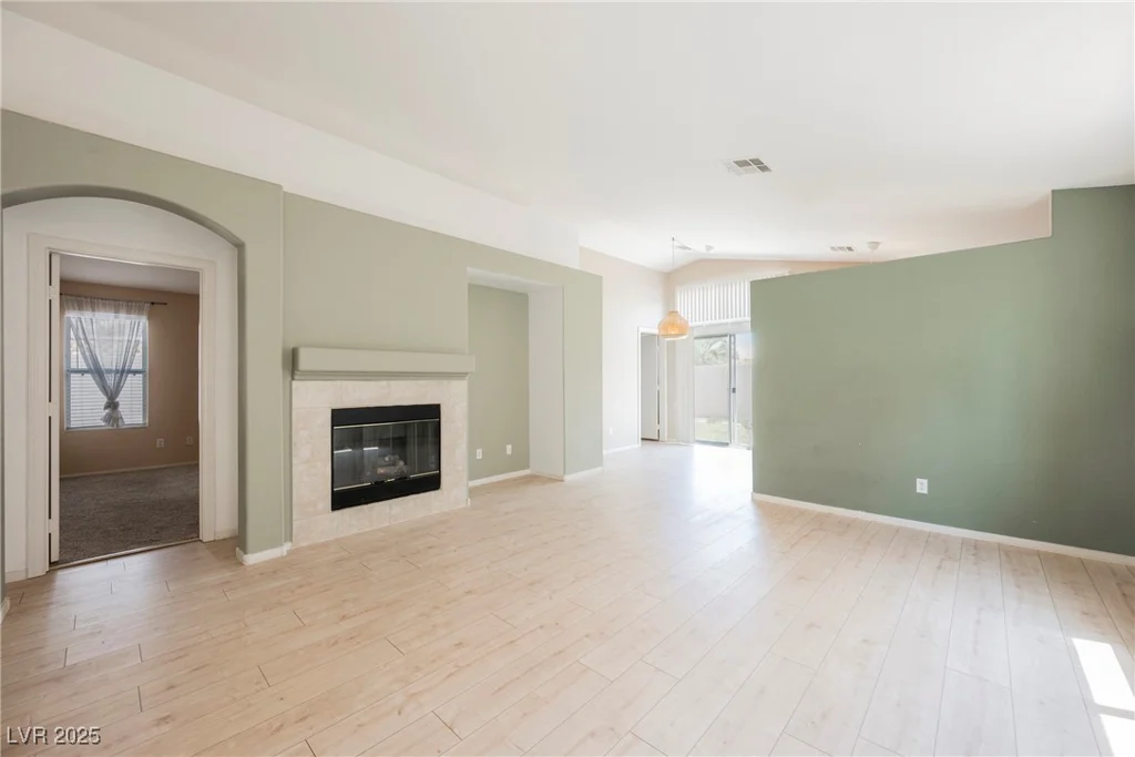 6116 Shallow Springs, Las Vegas, NV 89130