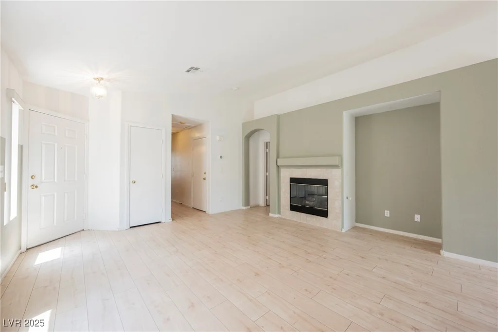 6116 Shallow Springs, Las Vegas, NV 89130
