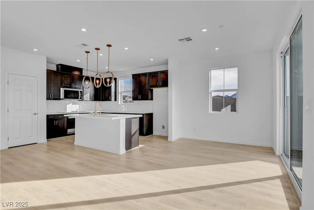 321 Blossom Wind, Henderson, NV 89015