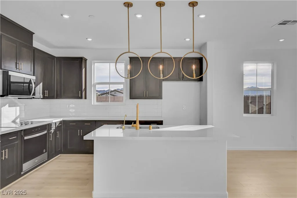 321 Blossom Wind, Henderson, NV 89015