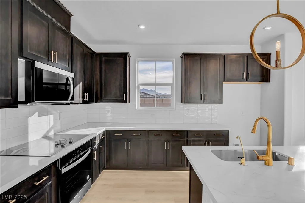 321 Blossom Wind, Henderson, NV 89015