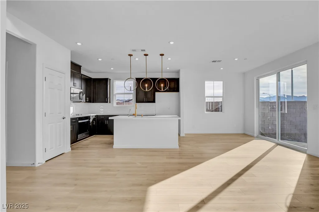 321 Blossom Wind, Henderson, NV 89015