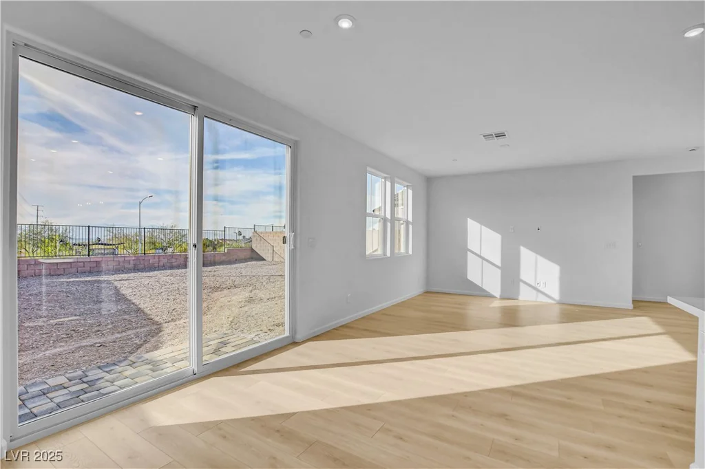 321 Blossom Wind, Henderson, NV 89015