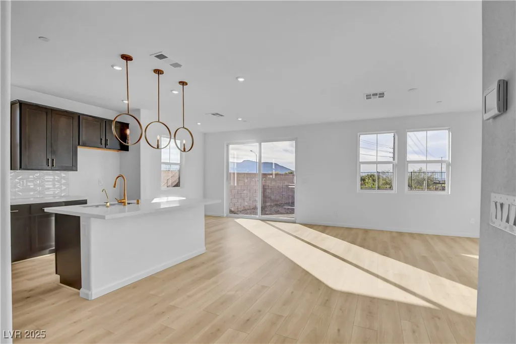321 Blossom Wind, Henderson, NV 89015