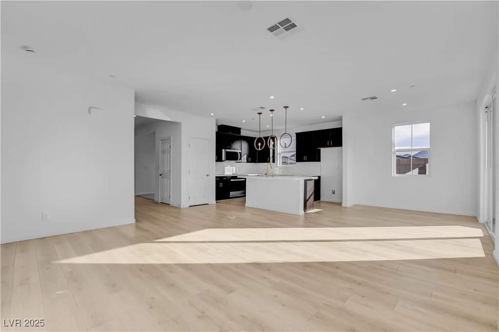321 Blossom Wind, Henderson, NV 89015