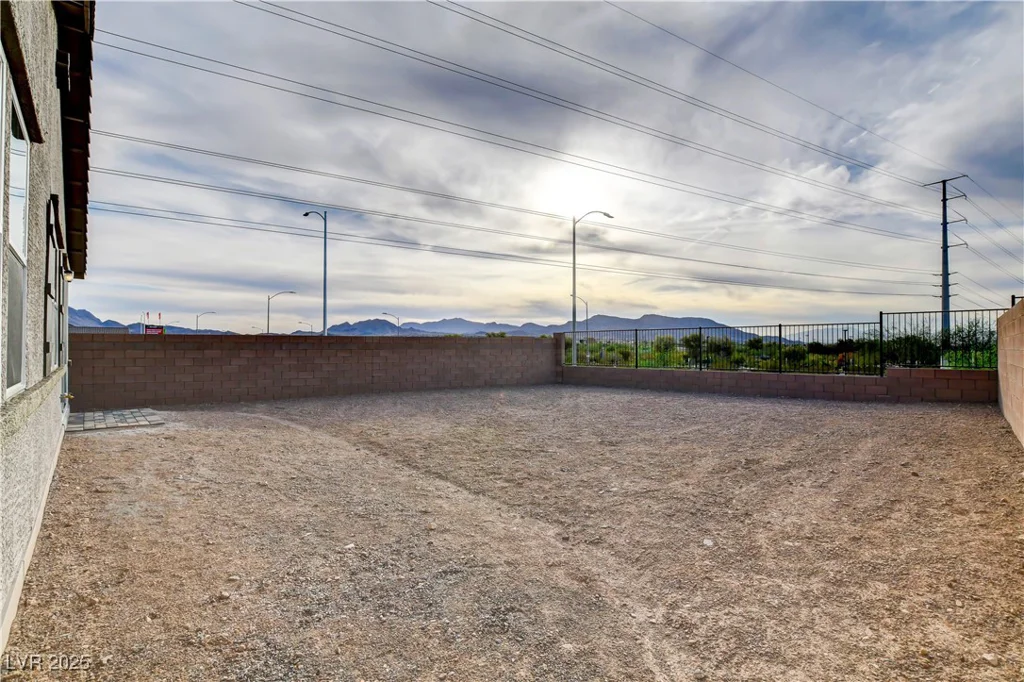 321 Blossom Wind, Henderson, NV 89015