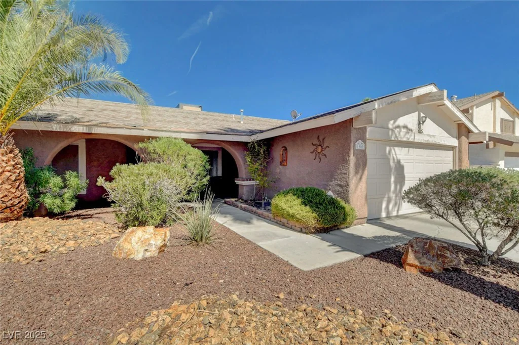 1909 Oakleaf, Las Vegas, NV 89146
