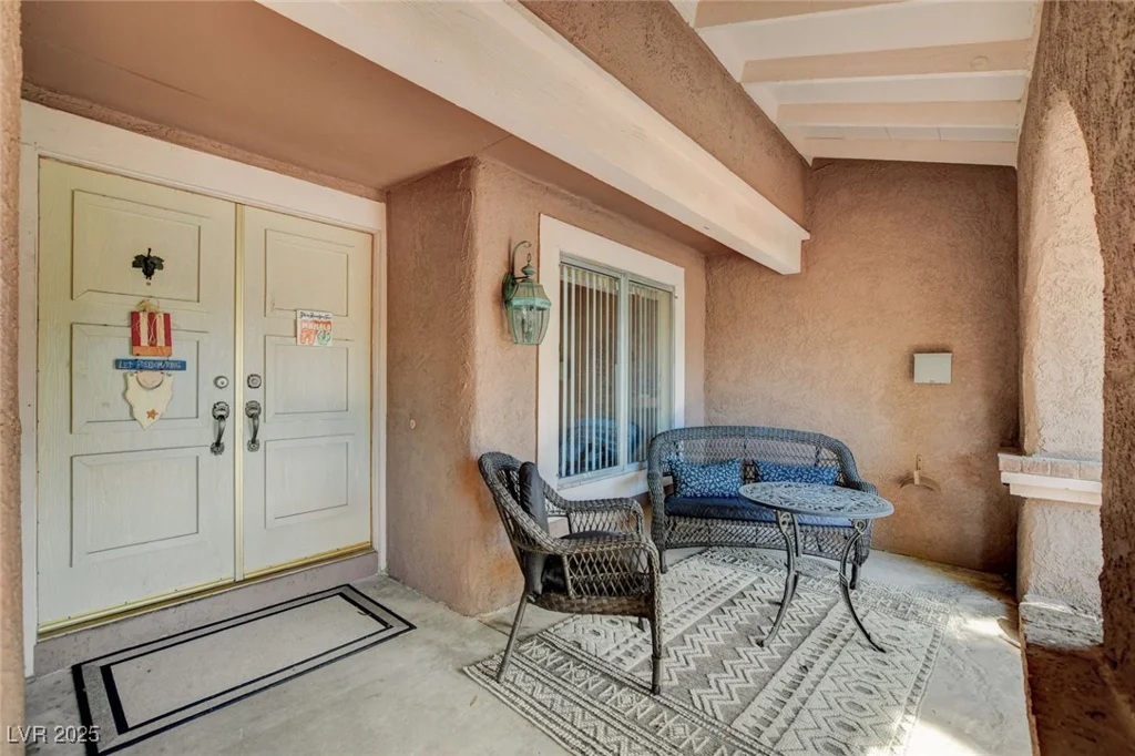 1909 Oakleaf, Las Vegas, NV 89146