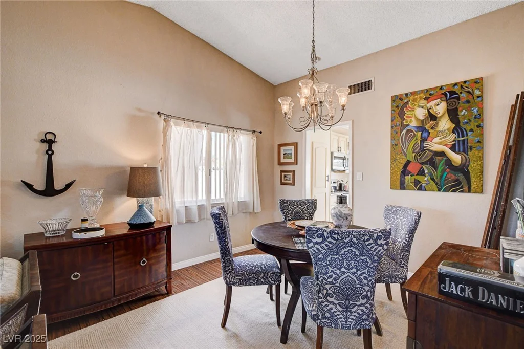 1909 Oakleaf, Las Vegas, NV 89146