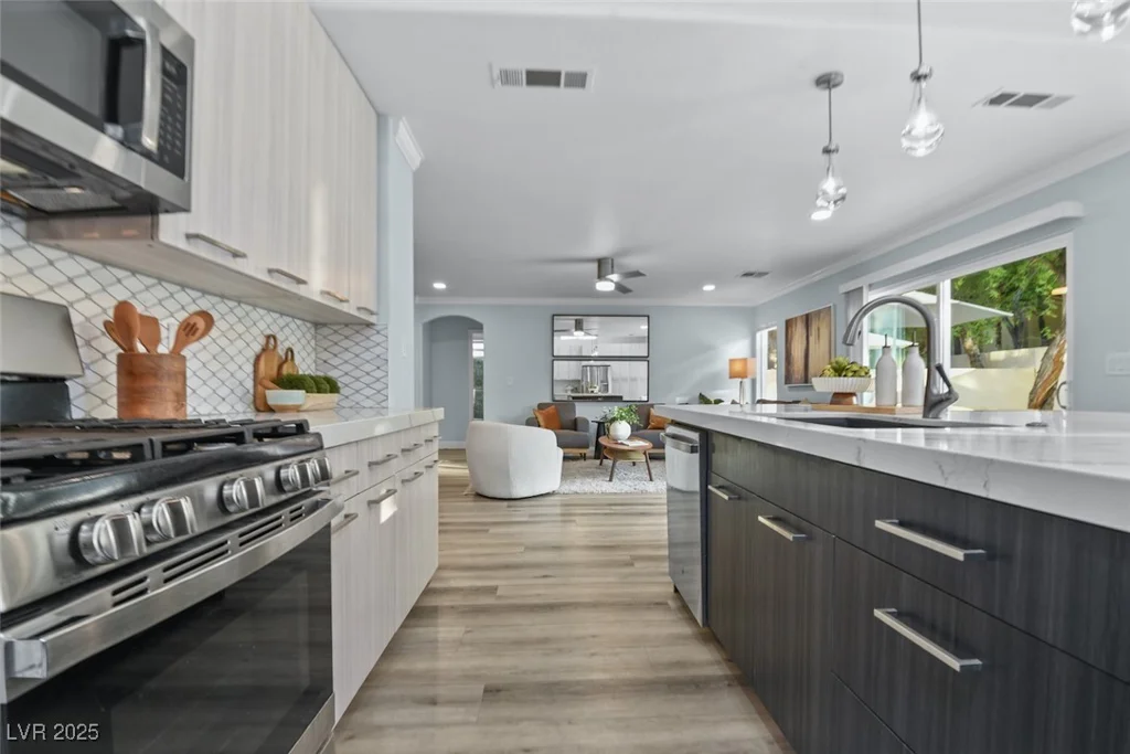 1725 Tesara Vista, Las Vegas, NV 89128