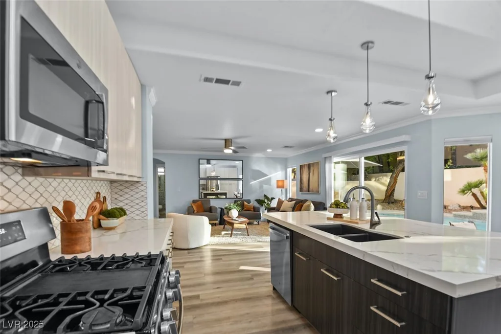 1725 Tesara Vista, Las Vegas, NV 89128