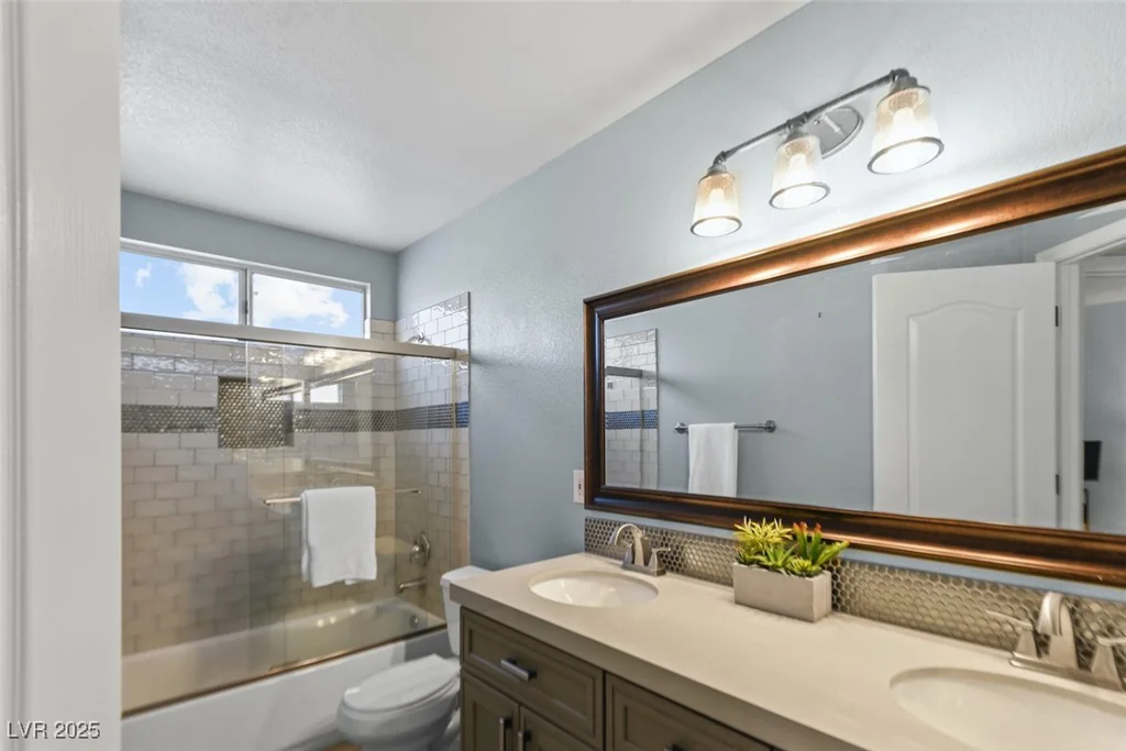 1725 Tesara Vista, Las Vegas, NV 89128