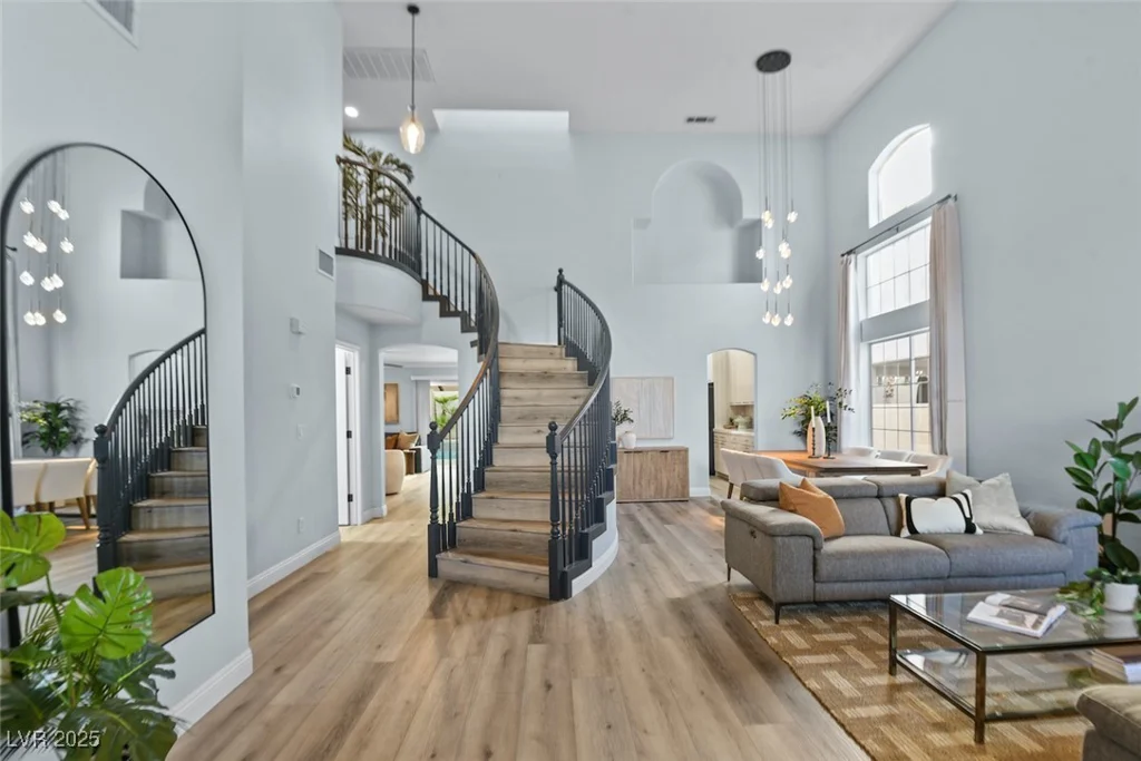 1725 Tesara Vista, Las Vegas, NV 89128