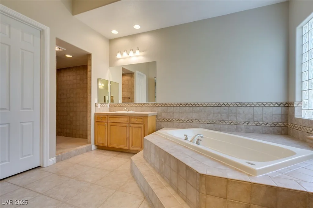 213 Villa Borghese, Las Vegas, NV 89138