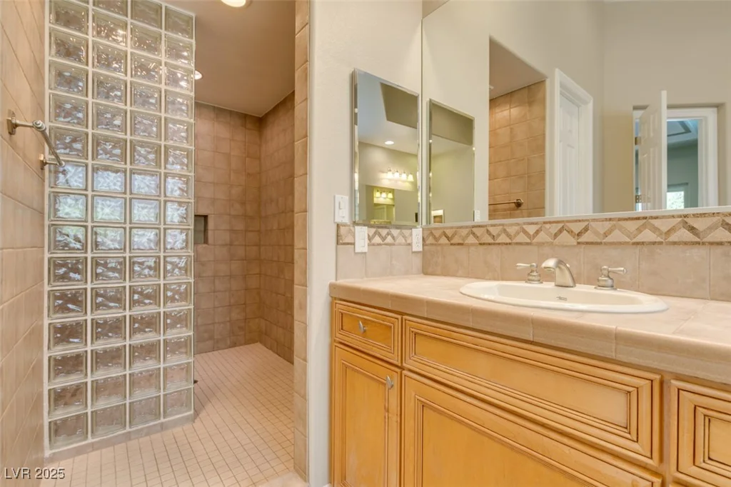 213 Villa Borghese, Las Vegas, NV 89138