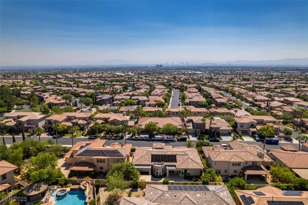 213 Villa Borghese, Las Vegas, NV 89138