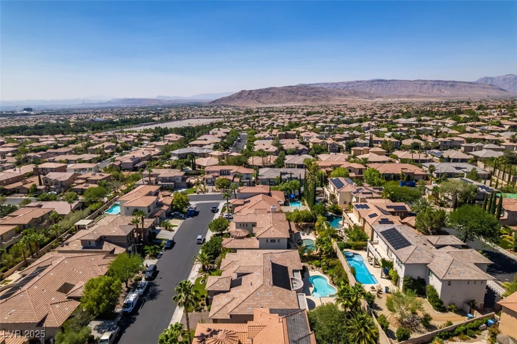 213 Villa Borghese, Las Vegas, NV 89138