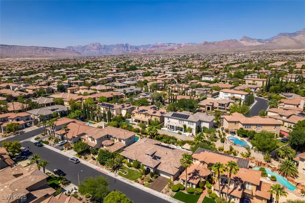 213 Villa Borghese, Las Vegas, NV 89138