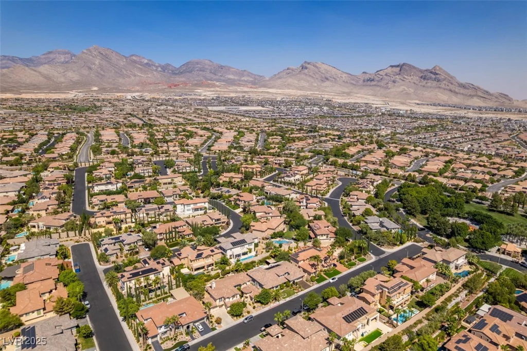 213 Villa Borghese, Las Vegas, NV 89138