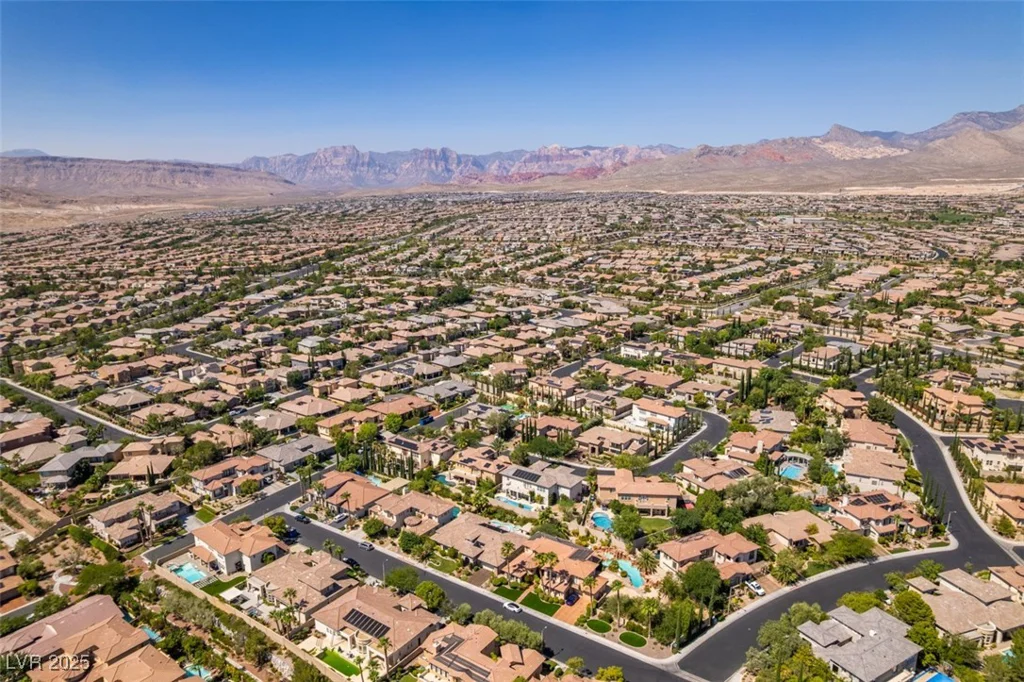 213 Villa Borghese, Las Vegas, NV 89138