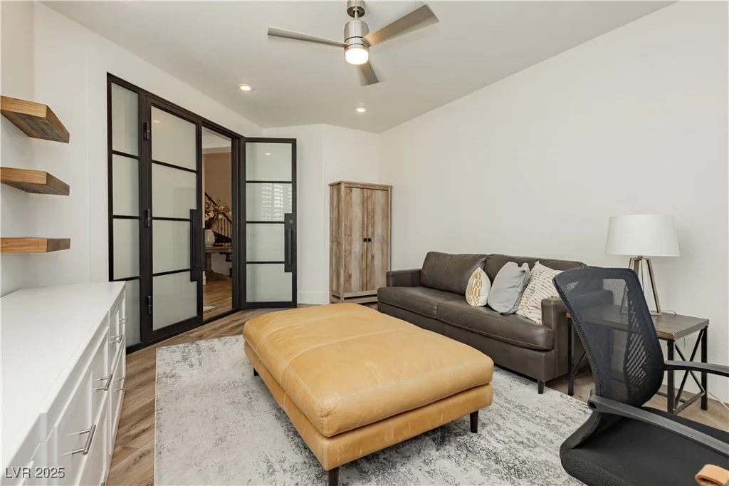 29 Blue Valley, Henderson, NV 89002